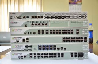 ให้บริการรับติดตั้งระบบ Network, รับติดตั้งระบบ  Wireless, รับติดตั้ง  Firewall, รับติดตั้งระบบ  Server, รับติดตั้งระบบ  Virtualization, รับติดตั้งระบบ  Hypercoverged, รับติดตั้งระบบ  CCTV, เดินสายสัญญาณ Lan และ สาย Fiber Optic