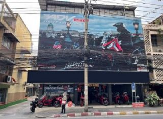 โฮมออฟฟิศ 3 ชั้น สไตล์ Modern Loft สุขุมวิท 95 ใกล้ BTS บางจาก 
