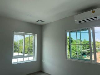 <a href='product.php?qid=141121' style='color:white;text-decoration: none;'>ให้เช่า โฮมออฟฟิศ 3 ชั้น รีโนเวทใหม่หมดทั้งหลัง พระราม 9 เอกมัย-รามอินทรา  : <span class='text-info'><strong>Read More</strong><span></a>