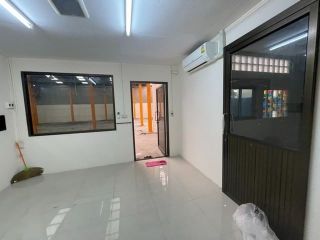 <a href='product.php?qid=141130' style='color:white;text-decoration: none;'>ให้เช่า สำนักงาน ชั้น 3 มีลิฟท์ขนของและที่จดรถ ย่านทาวน์อินทาวน์ พลับพลา วังทองหลาง  : <span class='text-info'><strong>Read More</strong><span></a>