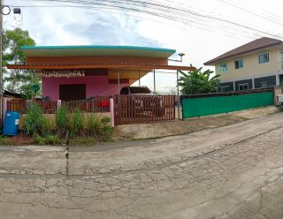 ที่ดินพร้อมบ้าน 60ตรว.บรรยากาศดี หลังบ้าน วิวทุ่งนา อยู่ใกล้รพ.ลำลูกกา- 5กม. ขายถูก1.89 ลบ. พร้อมโอน