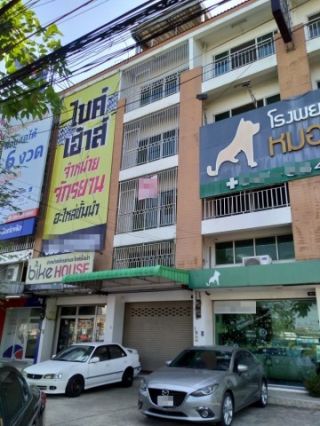 ให้เช่าทาวน์เฮ้าส์ หมู่บ้านกัสโต้ สุขสวัสดิ์ 26 เฟอร์นิเจอร์ครบ แอร์3เครื่อง เข้าออกได้หลายทาง