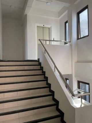 ให้เช่า อาคารสำนักงาน 6 ชั้น พร้อมลิฟท์ ซอยรัชดาภิเษก ท่าพระ ธนบุรี