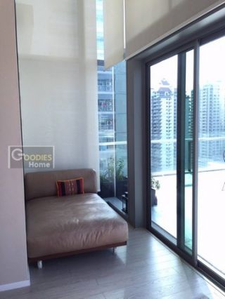 <a href='product.php?qid=164603' style='color:white;text-decoration: none;'>ขายจ้า ห้อง Duplex  Full-Furnished  เดอะ รูม สุขุมวิท 21 : <span class='text-info'><strong>Read More</strong><span></a>