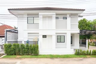 ขายบ้านแฝด รีโนทเวทใหม่ มินิมอล เฟอร์นิเจอร์ครบ ทำเลดี ใกล้เมือง