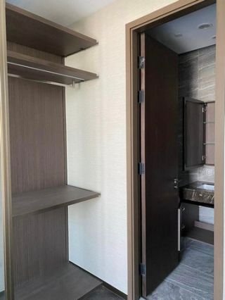 A luxurious unit available!!! at The Esse Sukhumvit36, near BTS Thonglor