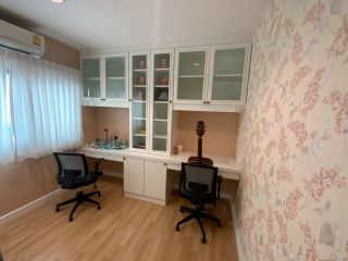 <a href='product.php?qid=174182' style='color:white;text-decoration: none;'>[0167]ให้เช่าทาวน์โฮม ฟลอร่า วงศ์สว่าง สภาพใหม่ ติดรถไฟฟ้าสายสีม่วง กรุงเทพ-นนท์ : <span class='text-info'><strong>Read More</strong><span></a>
