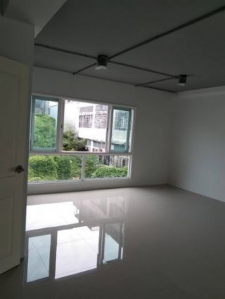 <a href='product.php?qid=174470' style='color:white;text-decoration: none;'>[0171]ให้เช่าโฮมออฟฟิศ สไตล์ Modern Loft ติดถนนกิ่งแก้ว : <span class='text-info'><strong>Read More</strong><span></a>