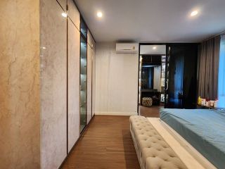 <a href='product.php?qid=177352' style='color:white;text-decoration: none;'>ขายบ้านสราญสริ ศรีวารี บ้านสวย ตกแต่งพร้อมอยู่ 4ห้องนอน 4ห้องน้ำ ราคาพิเศษ  : <span class='text-info'><strong>Read More</strong><span></a>