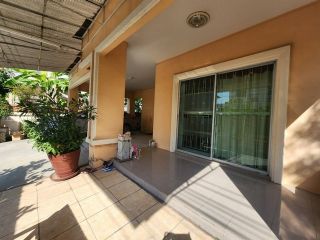 <a href='product.php?qid=180614' style='color:white;text-decoration: none;'>ขายบ้านเดี่ยว RK HOME PARK  50 ตรว.กรุงเทพกรีฑาตัดใหม่ บ้านสวยสภาพดี ราคาพร้อมจบ  : <span class='text-info'><strong>Read More</strong><span></a>