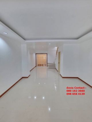 <a href='product.php?qid=182146' style='color:white;text-decoration: none;'>ขายทาวน์เฮาส์ 2 ชั้นทำเลสวย หลังมุม กับหมู่บ้านพฤกษา 45 ถนนวัดลาดปลาดุก บางบัวทอง นนทบุรี  : <span class='text-info'><strong>Read More</strong><span></a>