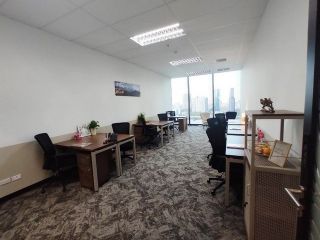 ให้เช่า Service Office ใกล้ MRT เพชรบุรี หิ้วโน้ตบุ๊คเข้าทำงานได้ทันที
