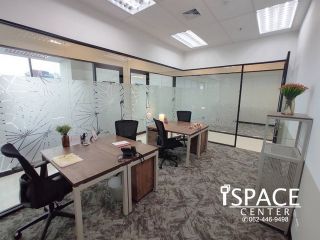 ให้เช่า Service Office 180 เมตร หิ้วโน้ตบุ๊คเข้าทำงานได้ทันที  มีกั้นห้องผู้บริหารภายใน