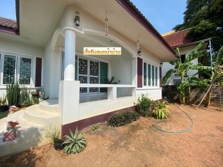 <a href='product.php?qid=195857' style='color:white;text-decoration: none;'>ขายบ้านเดี่ยว 100 ตรว  3 ห้องนอน  2 ห้องน้ำ ใกล้แหล่งชุมชนและห่างจากหาดบางเสร่ 800ม สัตหีบ ชลบุรี : <span class='text-info'><strong>Read More</strong><span></a>