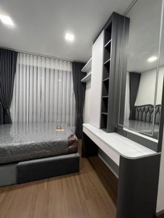 <a href='product.php?qid=205237' style='color:white;text-decoration: none;'>HR0013 ให้เช่าบ้านเดี่ยว 2 ชั้น ตกแต่งแล้วพร้อมอยู่ หมู่บ้านเดอะ ซิตี้ พัฒนาการ : <span class='text-info'><strong>Read More</strong><span></a>
