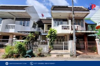 ขาย ทาวน์เฮ้าส์ 2 ชั้น 25วา 3นอน 2น้ำ มบ.ภูเก็ตการเคหะ ซ.ศรีวิชัย20 สุราษฎร์ธานี ใกล้รพ.สุราษฎร์ 2 นาที