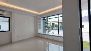 <a href='product.php?qid=236944' style='color:white;text-decoration: none;'>บ้านเดี่ยว เดอะวิลเลจ 5 แม่น้ำคู้ ซอย 1 ปลวกแดง : <span class='text-info'><strong>Read More</strong><span></a>