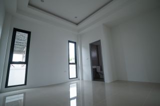 <a href='product.php?qid=236954' style='color:white;text-decoration: none;'>บ้านเดี่ยว เดอะวิลเลจ 9 นิคมพัฒนาสาย 11-13 ซอย 9  : <span class='text-info'><strong>Read More</strong><span></a>