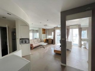 <a href='product.php?qid=259190' style='color:white;text-decoration: none;'>ขายคอนโด Silom Suit Condominium ห้องสวย วิวดี ใกล้ BTS ช่องนนทรี 380m เดิน 5 นาที : <span class='text-info'><strong>Read More</strong><span></a>