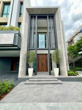 Ultra Luxury Home For Sale : Grand Bangkok Boulevard Rama9 - Krungthepkritha