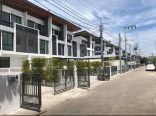 ขายโรงงานพลาสติก 9 ไร่ 3 งาน 20.3 ตารางวา พร้อมใบ รง. อำเภอพระสมุทรเจดีย์ จังหวัดสมุทรปราการ (N1-T1941)
