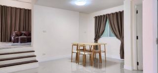 <a href='product.php?qid=276517' style='color:white;text-decoration: none;'>ให้เช่าบ้านเดี่ยวชั้นเดียว เนื้อที่ 50  ตารางวา 3 ห้องนอน 1 ห้องน้ำ ใกล้ห้างเมกะบางนา : <span class='text-info'><strong>Read More</strong><span></a>