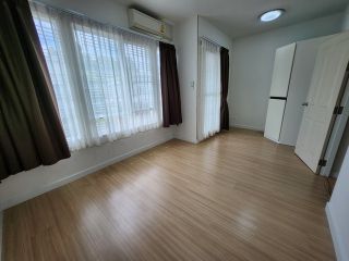 <a href='product.php?qid=280548' style='color:white;text-decoration: none;'>ขายบ้านทาวน์เฮ้าส์  โครงการ The Pleno วงแหวน -รามอินทรา : <span class='text-info'><strong>Read More</strong><span></a>