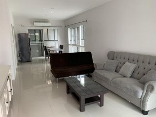 <a href='product.php?qid=286457' style='color:white;text-decoration: none;'>HU3853  ขายทาวน์โฮม  :  ศุภาลัย วิลล์ กรุงเทพมหานคร  : <span class='text-info'><strong>Read More</strong><span></a>
