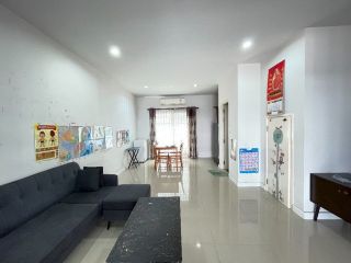 <a href='product.php?qid=294170' style='color:white;text-decoration: none;'>ให้เช่าบ้านพฤกษาทาวน์ เน็กซ์ทาว์น 15,000 บาท บางนา กม.5 ซ. ปลัดเปรียง ทางลัด 3 นาทีถึงเมกะบางนา : <span class='text-info'><strong>Read More</strong><span></a>