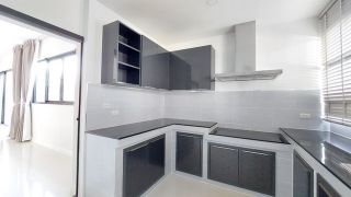 <a href='product.php?qid=297389' style='color:white;text-decoration: none;'>The City ราชพฤกษ์ ปิ่นเกล้า 114 ตร.วา 375 ตร.ม 2 ชั้น 5 นอน 6 น้ำ 3 จอด + ห้องแม่บ้านและห้องน้ำแม่บ้านต่างหาก : <span class='text-info'><strong>Read More</strong><span></a>
