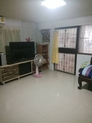ขายบ้านแฝด 35 ตร.ว หมู่บ้านปิ่นเจริญ3 สีกัน ดอนเมือง กทม