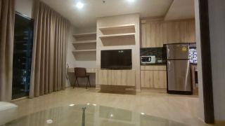 <a href='product.php?qid=301468' style='color:white;text-decoration: none;'>ราคาดี 25K 50ตรม สวยมากเฟอร์ครบ ชั้นสูง Noble Remix (โนเบิล รีมิกซ์) Skywalk เข้า BTS ทองหล่อ : <span class='text-info'><strong>Read More</strong><span></a>