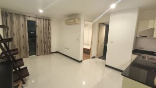 <a href='product.php?qid=302283' style='color:white;text-decoration: none;'>ให้เช่า คอนโด Beverly Hills Mansion Sukhumvit 63 สำหรับผู้ที่ชอบบรรยากาศส่วนตัว เบเวอร์ลี่ฮิล แมนชั่น สุขุมวิท 63 เอกมัย ซอย 4 : <span class='text-info'><strong>Read More</strong><span></a>