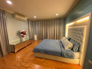 ขายบ้านหลังมุม บางกอก บูเลอวาร์ด พระราม5-2 ติดถนนราชพฤกษ์ พื้นที่ 55.2 ตรว พื้นที่ 220 ตรม. 3 ห้องนอน 4 ห้องน้ำ บ้านบิ้วอินทั้งหลัง