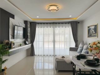 <a href='product.php?qid=307256' style='color:white;text-decoration: none;'>ทาวน์โฮม2ชั้น สไตล์ทันสมัย สวยทำเลดี เดินทางง่าย ใกล้แหล่งชุมชน : <span class='text-info'><strong>Read More</strong><span></a>
