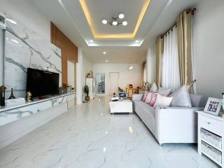 <a href='product.php?qid=318178' style='color:white;text-decoration: none;'>ขายยยย บ้านเดี่ยว 1 ชั้น ทำเลบ่อวิน หลังเมกาโฮมบ่อวิน : <span class='text-info'><strong>Read More</strong><span></a>