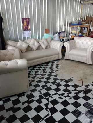 <a href='product.php?qid=320361' style='color:white;text-decoration: none;'>🔖โซฟายกชุดทุกรุ่น /เบาะเรียบ แถมโต๊ะกลาง : <span class='text-info'><strong>Read More</strong><span></a>