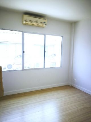 <a href='product.php?qid=323574' style='color:white;text-decoration: none;'>ให้เช่าทาวน์โฮม 3 ชั้น โครงการ ทาวน์พลัส หัวหมาก ย่านกรุงเทพกรีฑา 7 บ้านมีทาสีและทำหลังคาใหม่แล้ว หลังคา กันความร้อนถนอมสีรถ  เดินทางสะดวก  : <span class='text-info'><strong>Read More</strong><span></a>