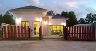 ขาย Pool villa ใหม่ ห่างทะเลหาดแม่พิมพ์ 300 เมตร ราคาไม่แพง ต.กร่ำ อ.แกลง จ.ระยอง