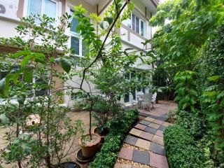 <a href='product.php?qid=34104' style='color:white;text-decoration: none;'>ขายบ้าน 127.3 ตรว. หมู่บ้าน ลัดดารมย์ ราชพฤกษ์-รัตนาธิเบศร์ 2 : <span class='text-info'><strong>Read More</strong><span></a>