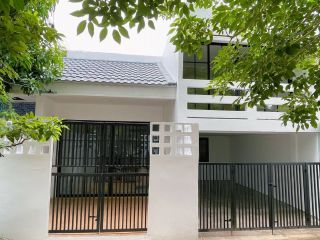 <a href='product.php?qid=348382' style='color:white;text-decoration: none;'>ขายทาวน์โฮมรีโนเวท เชียงใหม่ ในอ.เมือง แยกเคหะหนองหอย เดินทางสะดวก : <span class='text-info'><strong>Read More</strong><span></a>