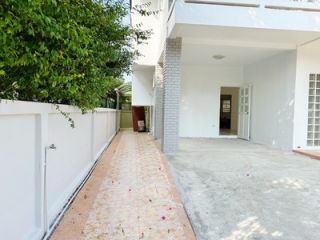 หมู่บ้านเพชรทวี สามพราน  ขายบ้านทาวน์เฮ้าส์ 2 ชั้น 