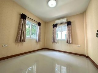 <a href='product.php?qid=350641' style='color:white;text-decoration: none;'>ลภาวัน 19 ต.บางพลับ อ.ปากเกร็ด นนทบุรี บ้านแฝด 2 ชั้น พื้นที่ 40.5 ตรว.4 ห้องนอน  : <span class='text-info'><strong>Read More</strong><span></a>