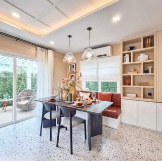 <a href='product.php?qid=361573' style='color:white;text-decoration: none;'>H0451 บ้านเดี่ยว House for rent 4 bedrooms บางนา Bangna 061-8689361 : <span class='text-info'><strong>Read More</strong><span></a>