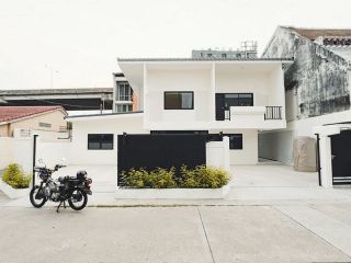 <a href='product.php?qid=362396' style='color:white;text-decoration: none;'>H0455 บ้านเดี่ยว House for sell 3 bedrooms สวนหลวง Suan Luang 061-8689361 : <span class='text-info'><strong>Read More</strong><span></a>