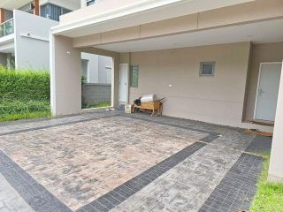 <a href='product.php?qid=362396' style='color:white;text-decoration: none;'>H0455 บ้านเดี่ยว House for sell 3 bedrooms สวนหลวง Suan Luang 061-8689361 : <span class='text-info'><strong>Read More</strong><span></a>
