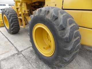 <a href='product.php?qid=36695' style='color:white;text-decoration: none;'>รถตักล้อยาง KOMATSU-520 : <span class='text-info'><strong>Read More</strong><span></a>