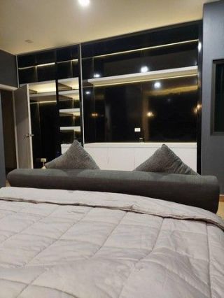 <a href='product.php?qid=367938' style='color:white;text-decoration: none;'>ให้เช่าทาวน์โฮม 3.5 ชั้น หมู่บ้านพาทิโอ พหลโยธิน-วิภาวดี พื้นที่ใช้สอยรวม 175 ตรม. หลังตรงกลาง ด้านหน้าหมู่บ้าน ใกล้ BTS สายสีแดง : <span class='text-info'><strong>Read More</strong><span></a>