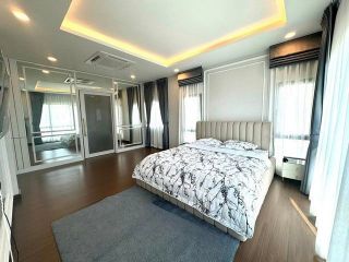 <a href='product.php?qid=376167' style='color:white;text-decoration: none;'>31493 KHUN by YOO สวย หรู ดูดี พร้อมเข้าอยู่ 2bedroom สุขุมวิท 55 ทองหล่อ : <span class='text-info'><strong>Read More</strong><span></a>