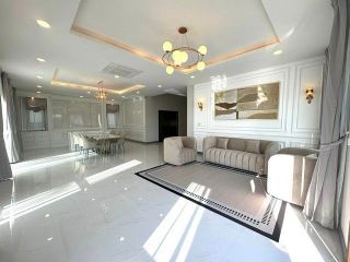 <a href='product.php?qid=376167' style='color:white;text-decoration: none;'>31493 KHUN by YOO สวย หรู ดูดี พร้อมเข้าอยู่ 2bedroom สุขุมวิท 55 ทองหล่อ : <span class='text-info'><strong>Read More</strong><span></a>